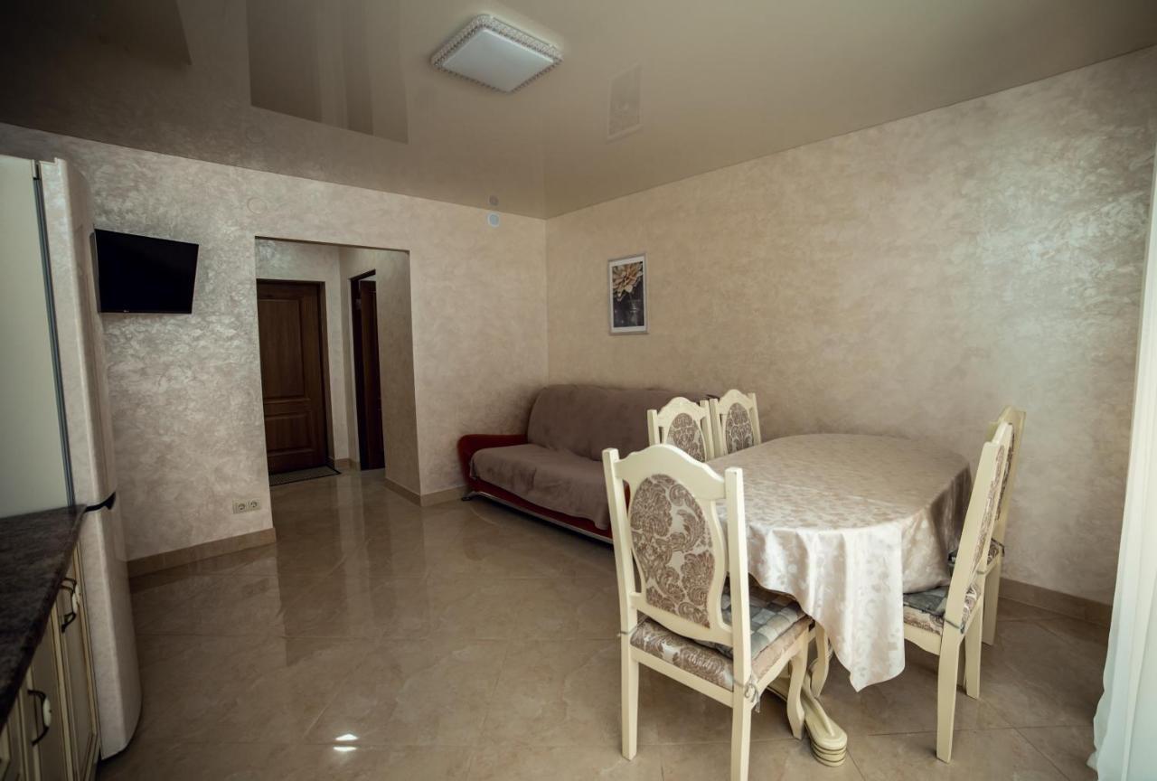 Августин Hotel Solochin Luaran gambar