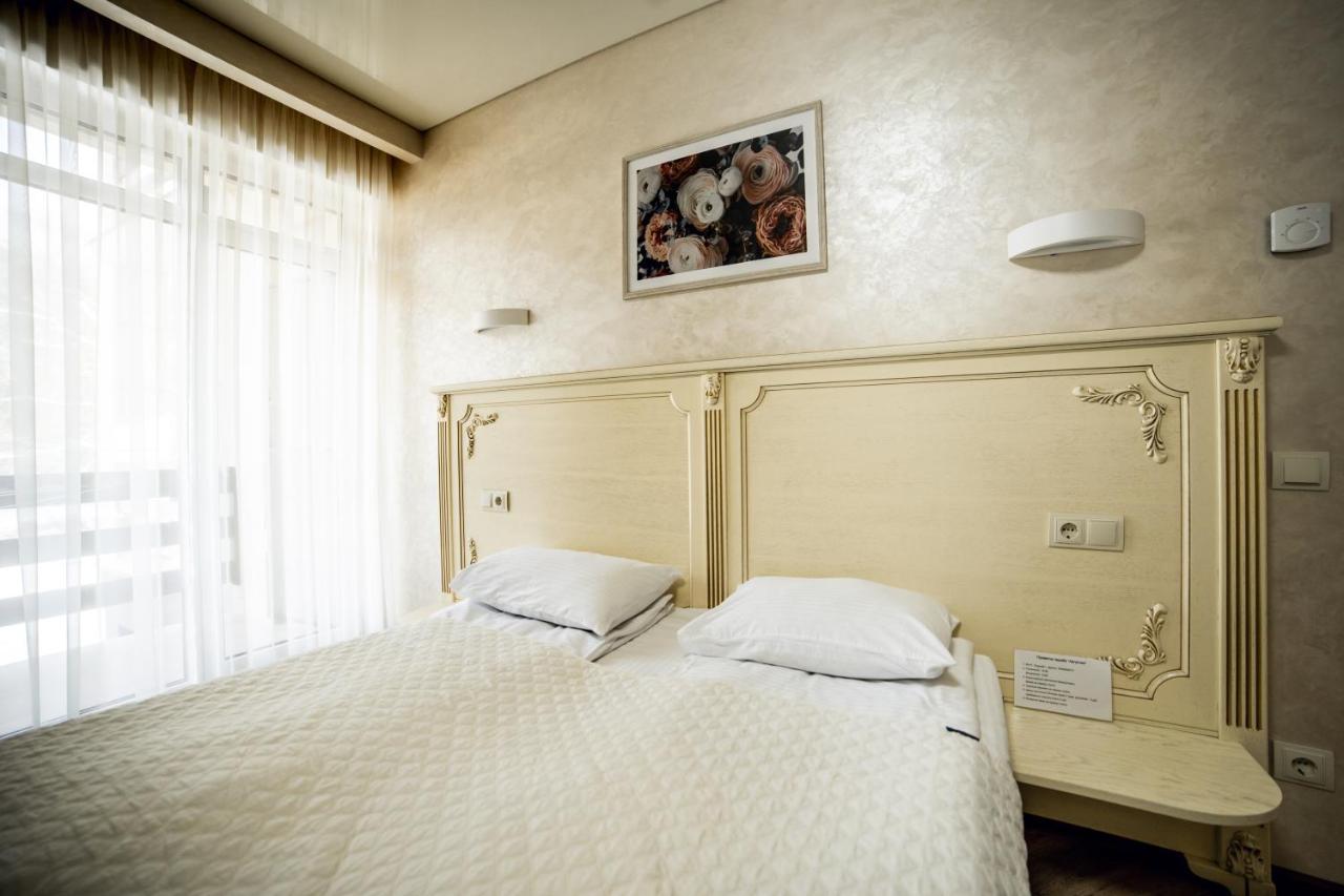 Августин Hotel Solochin Luaran gambar